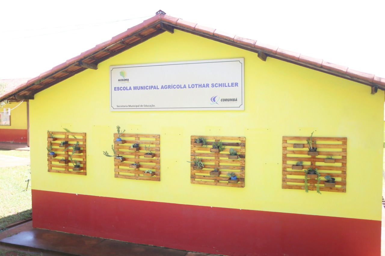 Escola Municipal de Período Integral Agrícola LOTHAR SCHILLER