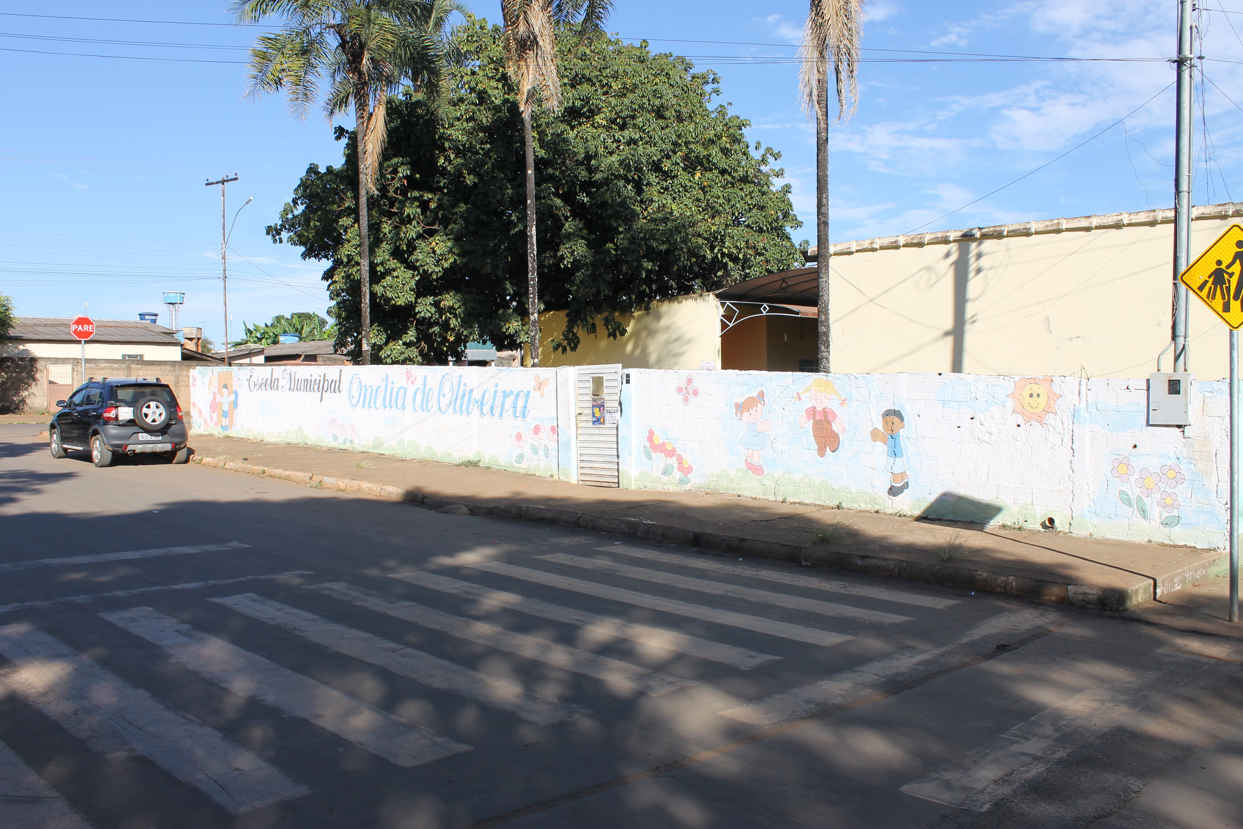 Escola Municipal ONÉLIA DE OLIVEIRA