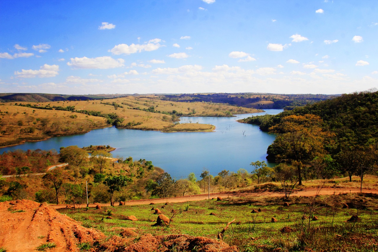 Representantes do executivo se reúnem com IBAMA para falar de cuidados com o Lago Corumbá