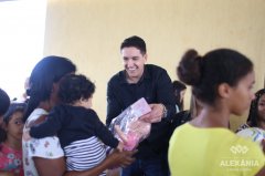 distribuicao_de_brinquedos_07.jpeg