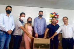 entrega_computadores_sma_05.jpg