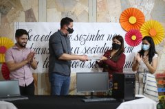 entreg_computdores_educacao_07.jpeg