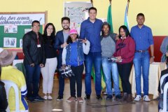 entrega_uniformes_sebastiana_01.jpeg