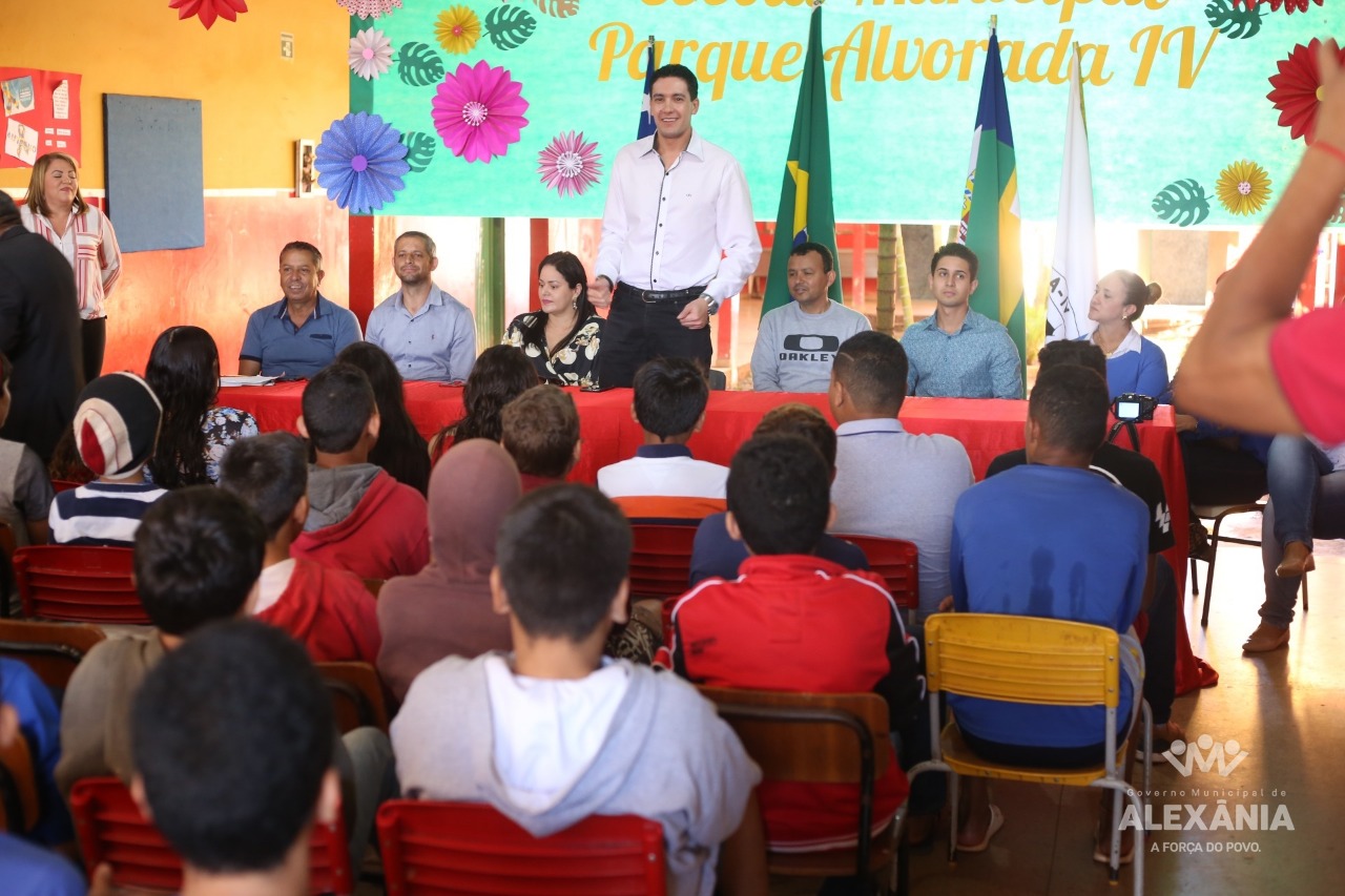Parceria entre secretarias capacita Alunos da rede pública municipal
