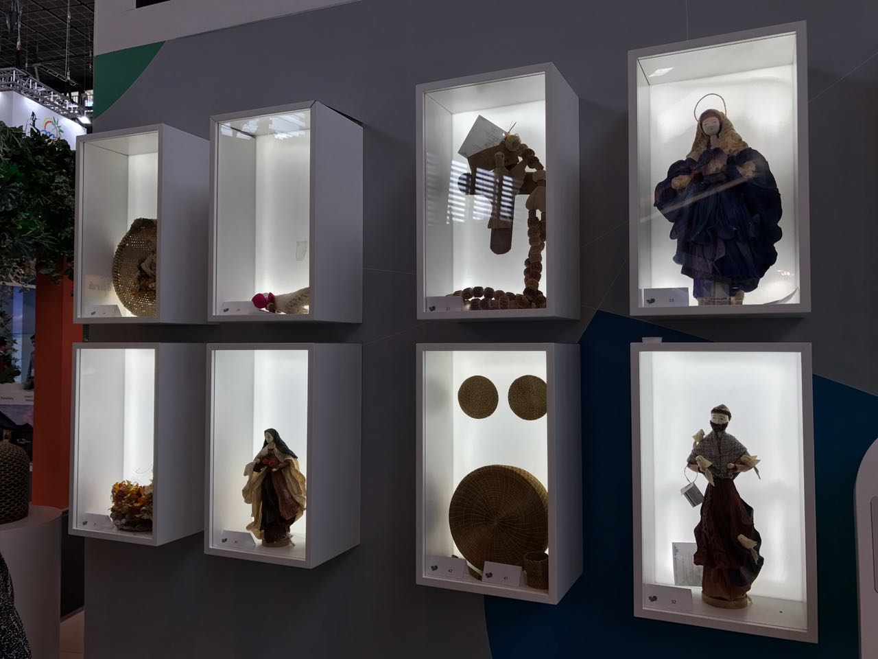 Artesanato de Olhos d'Água participa de feira internacional