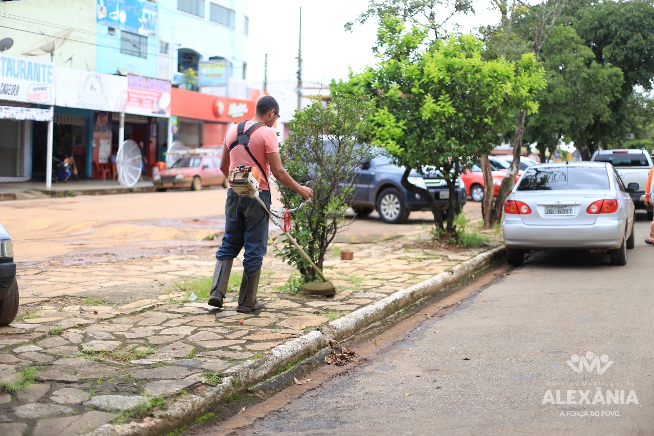 Limpeza nas ruas da cidade