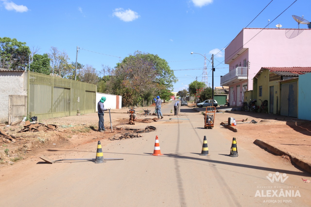 Governo conta com a colaboração da população para bom andamento de serviços de microrevestimento