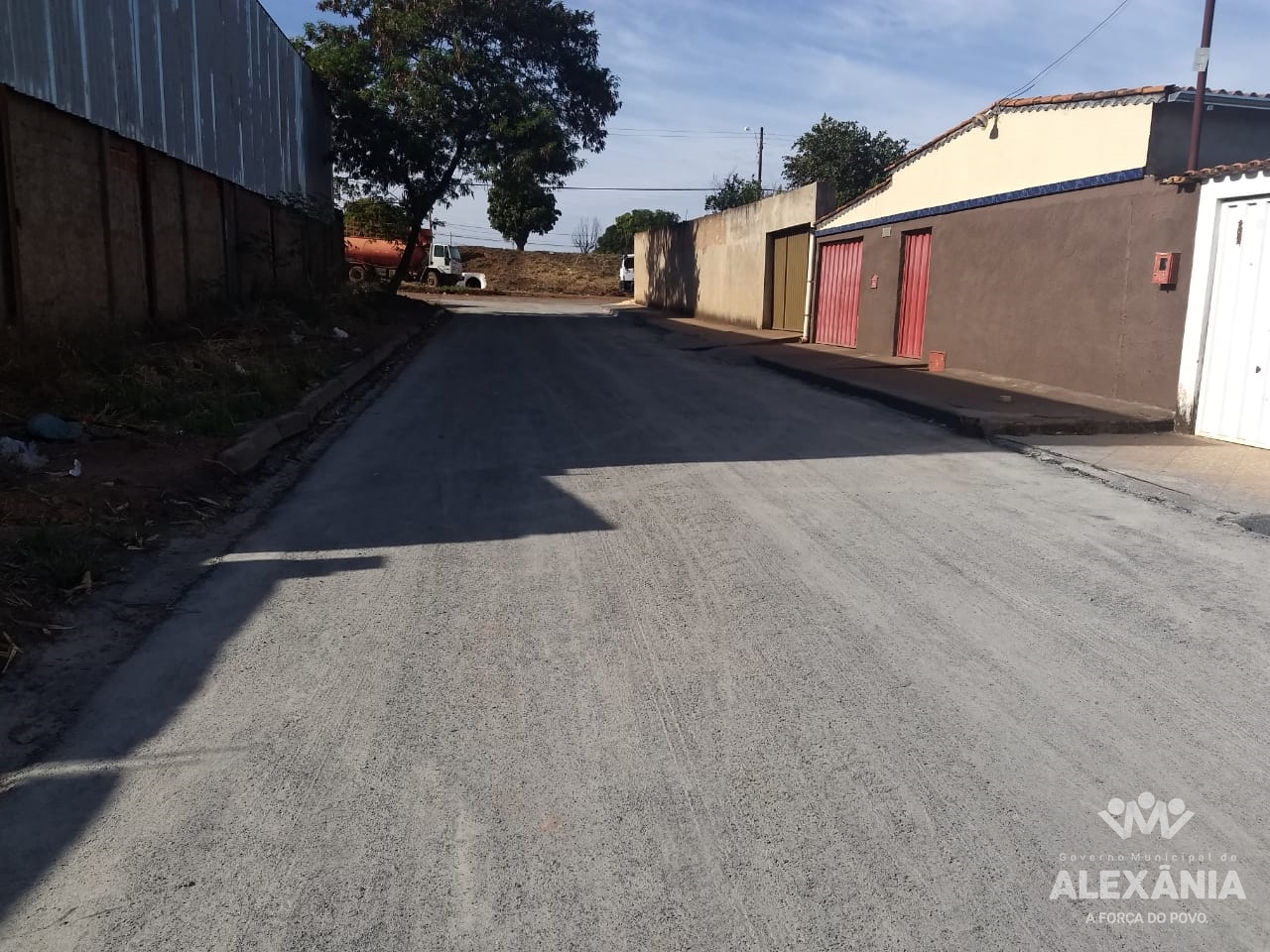 Serviço de recapeamento nas ruas