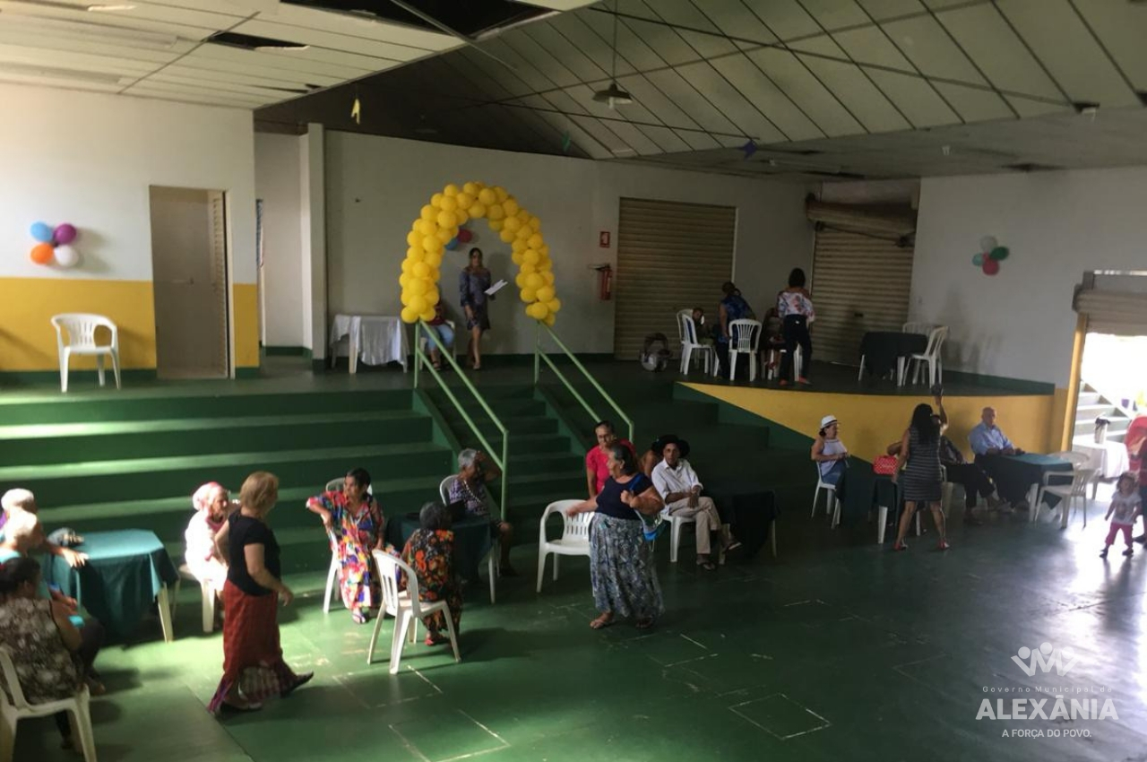 Idosos do Grupo Reviver - Animação sempre!