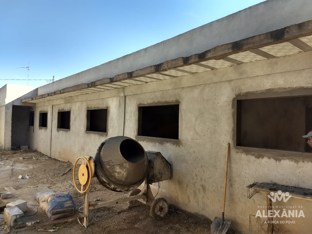 As obras da UBS de Olhos d’Água estão indo muito bem