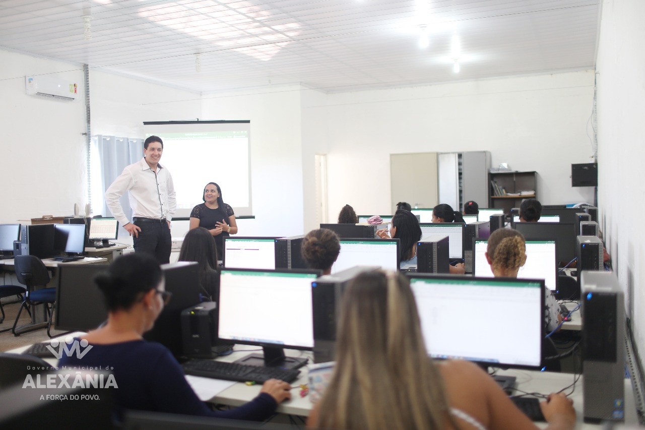 Secretaria de Desenvolvimento Econômico apresenta relatório de ações