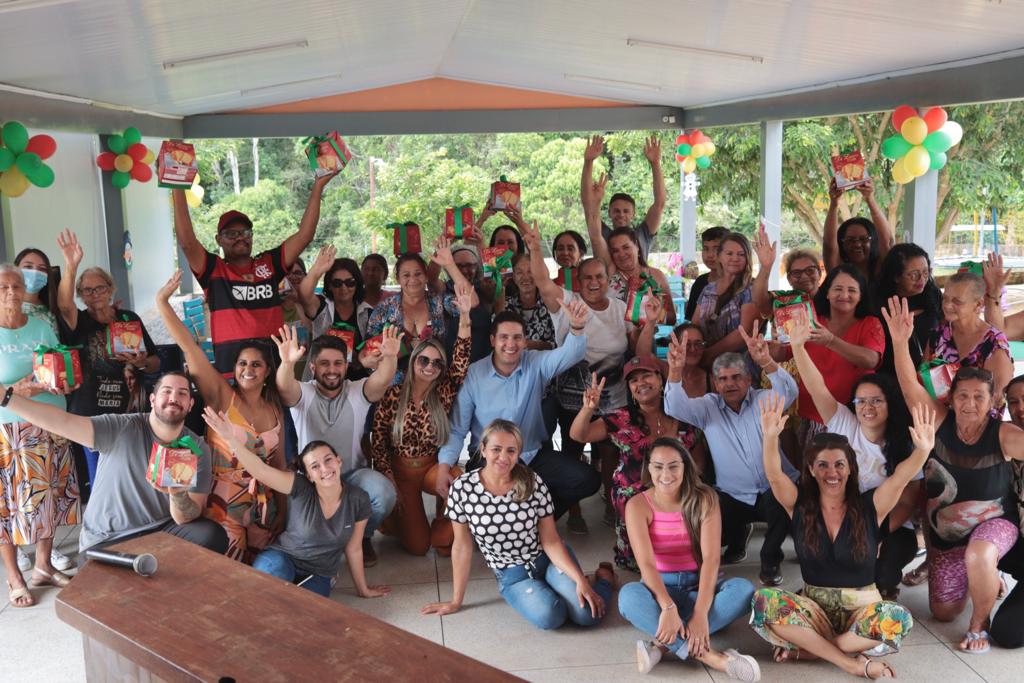Confraternização com os Idosos do Grupo Reviver