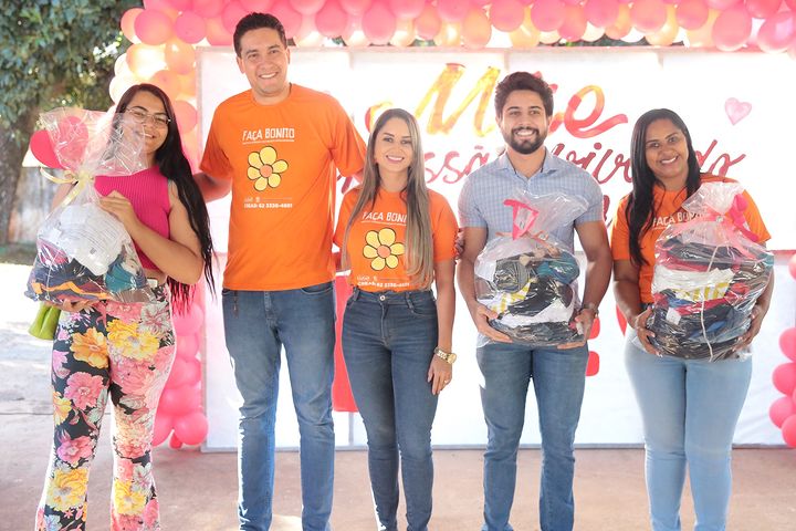  Comemorando o Dia das Mães com Amor e Carinho! 💕🌸